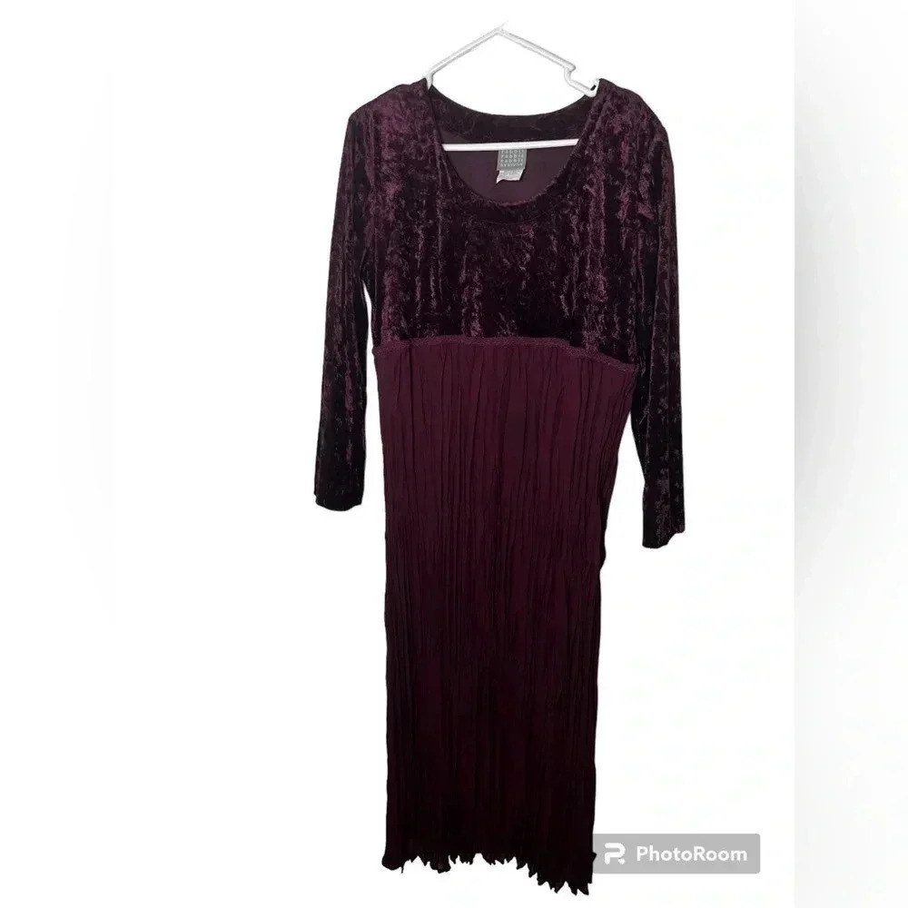 90s Rabbit Rabbit Rabbit Burgundy Velvet;Crinkle Texture Dress with Empire Waist